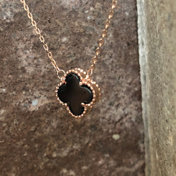 Victoria Perez Collection Jewelry - Four Leaf Clover | Small Pedant